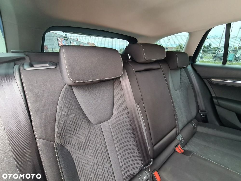 Skoda Octavia 2.0 TDI DSG Style - 35