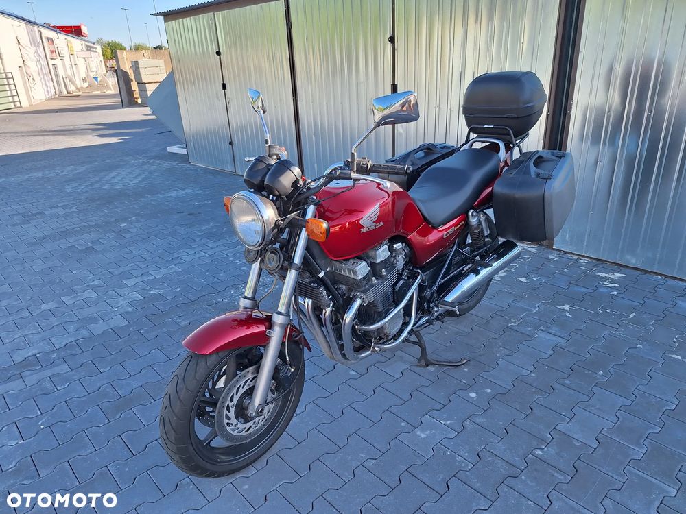 Honda CB - 2