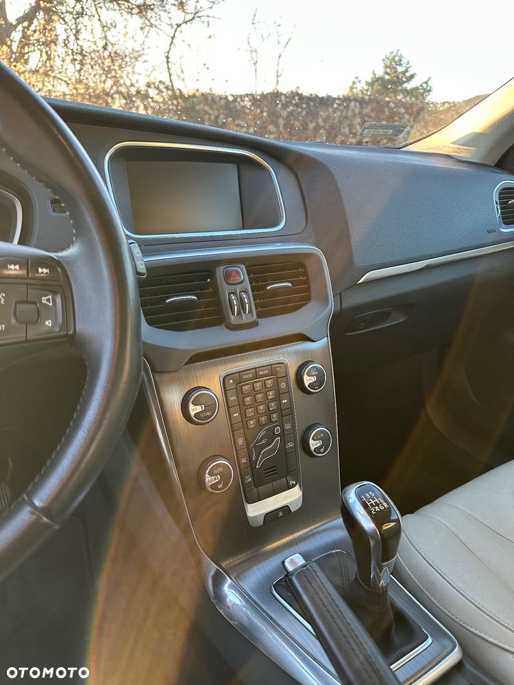 Volvo V40 D2 Drive-E Summum - 16