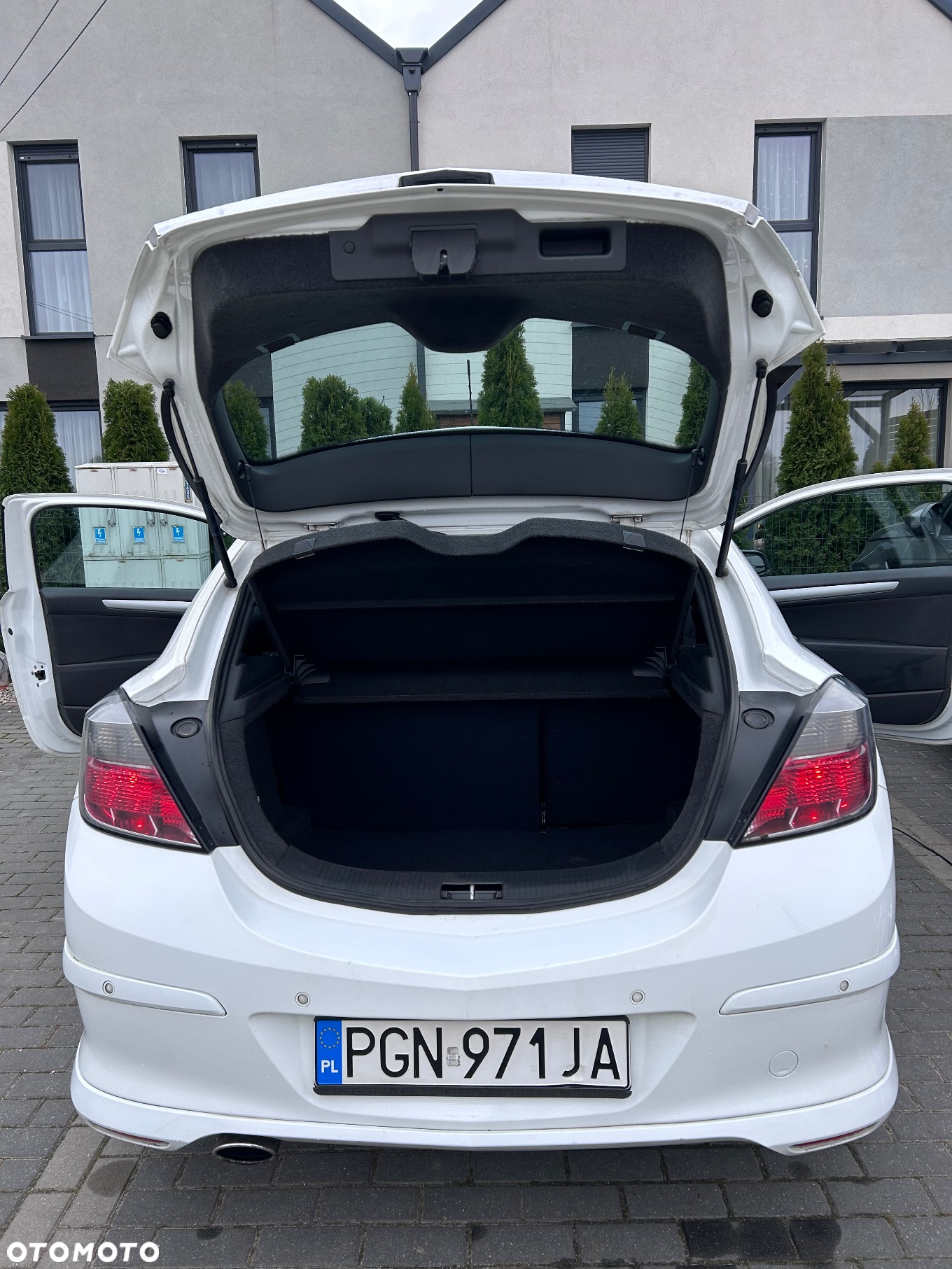Opel Astra III GTC 1.7 CDTI Sport - 12