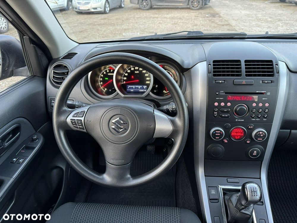 Suzuki Grand Vitara - 23