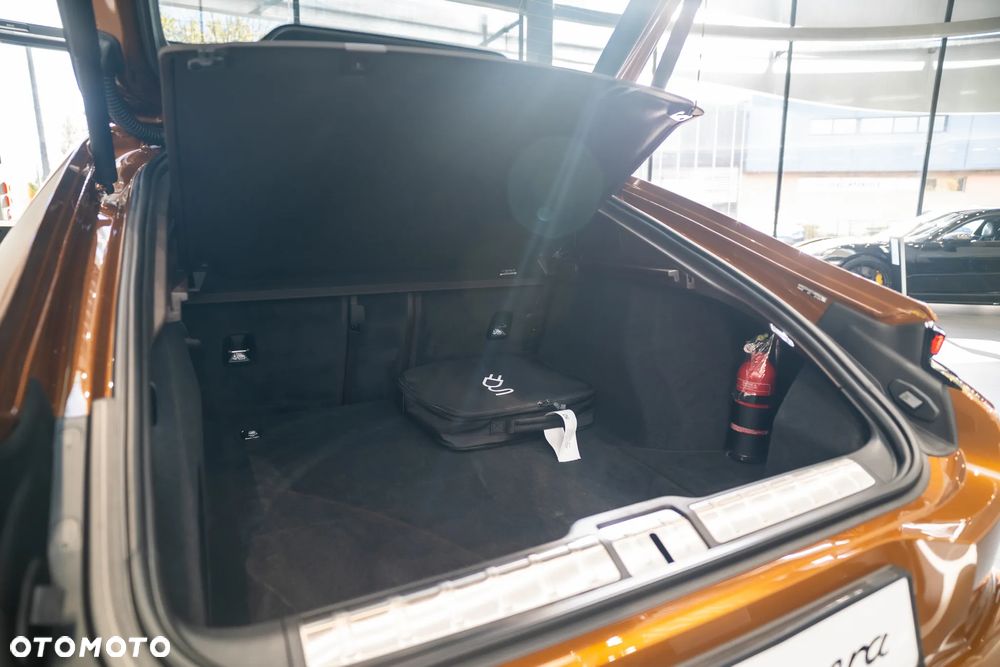 Porsche Panamera Turbo S E-Hybrid PHEV - 10