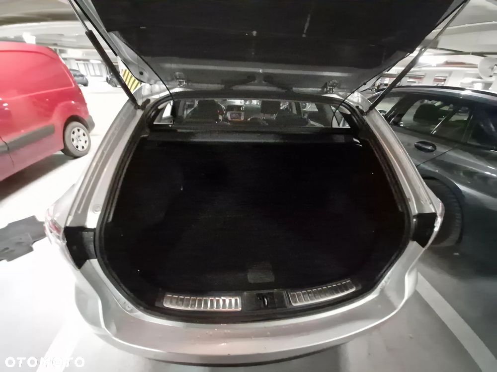 Mazda 6 Sport 1.8 Exclusive - 6