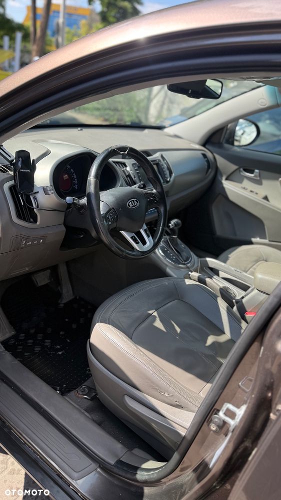 Kia Sportage 2.0 CRDI XL - 9