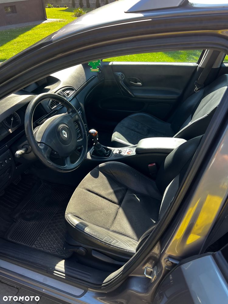 Renault Laguna 1.9 dCi Luxe Privilege - 11