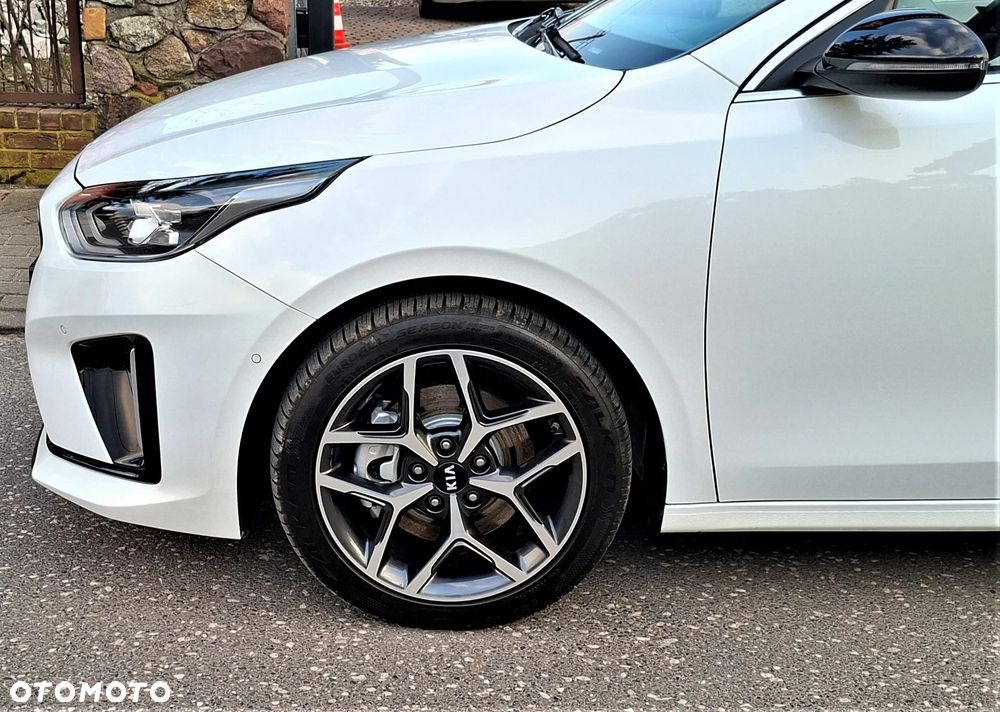 Kia Ceed 1.5 T-GDI DCT7 OPF GT Line - 16