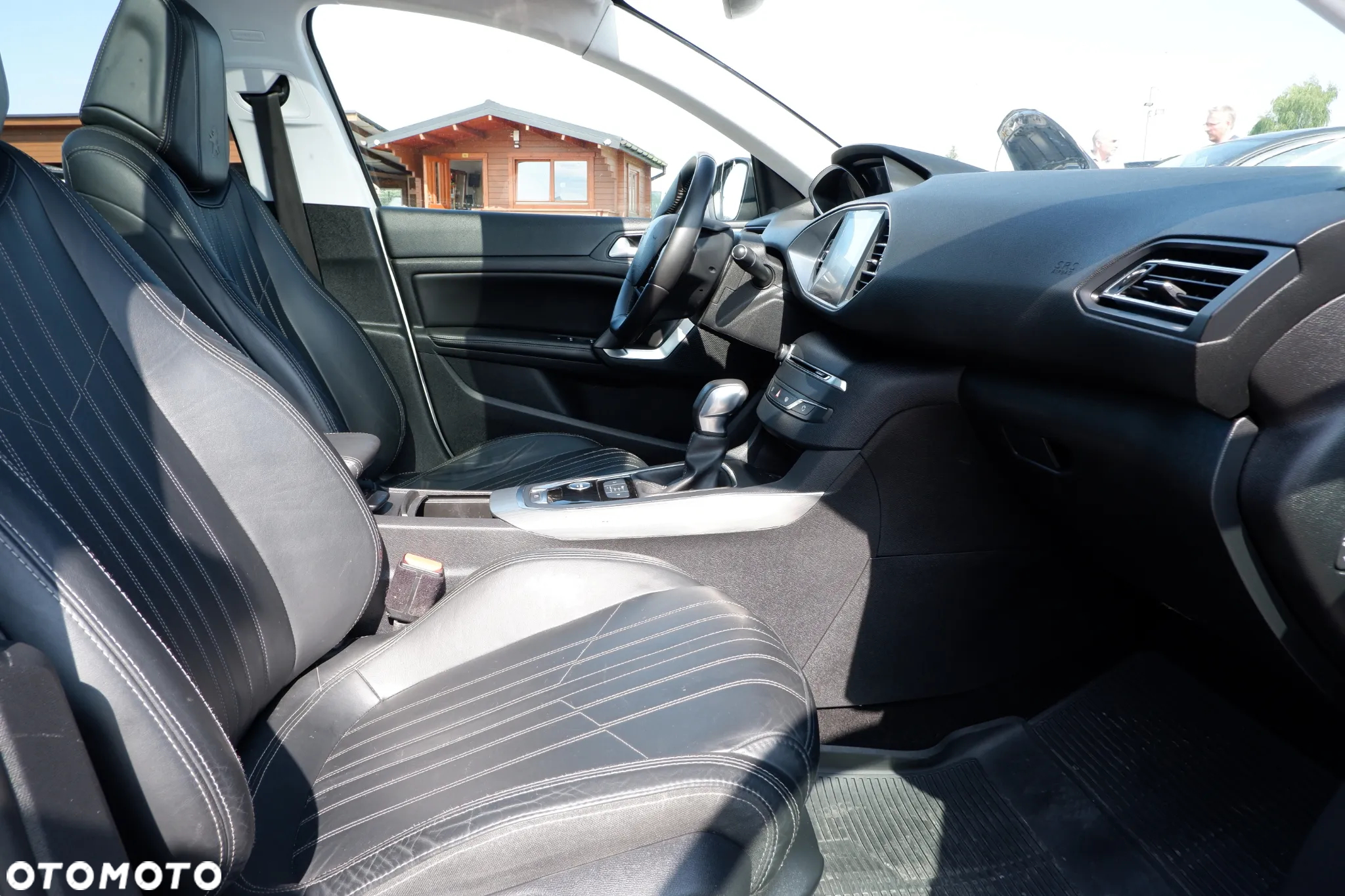 Peugeot 308 SW BlueHDi 150 Automatik Stop & Start Allure - 9