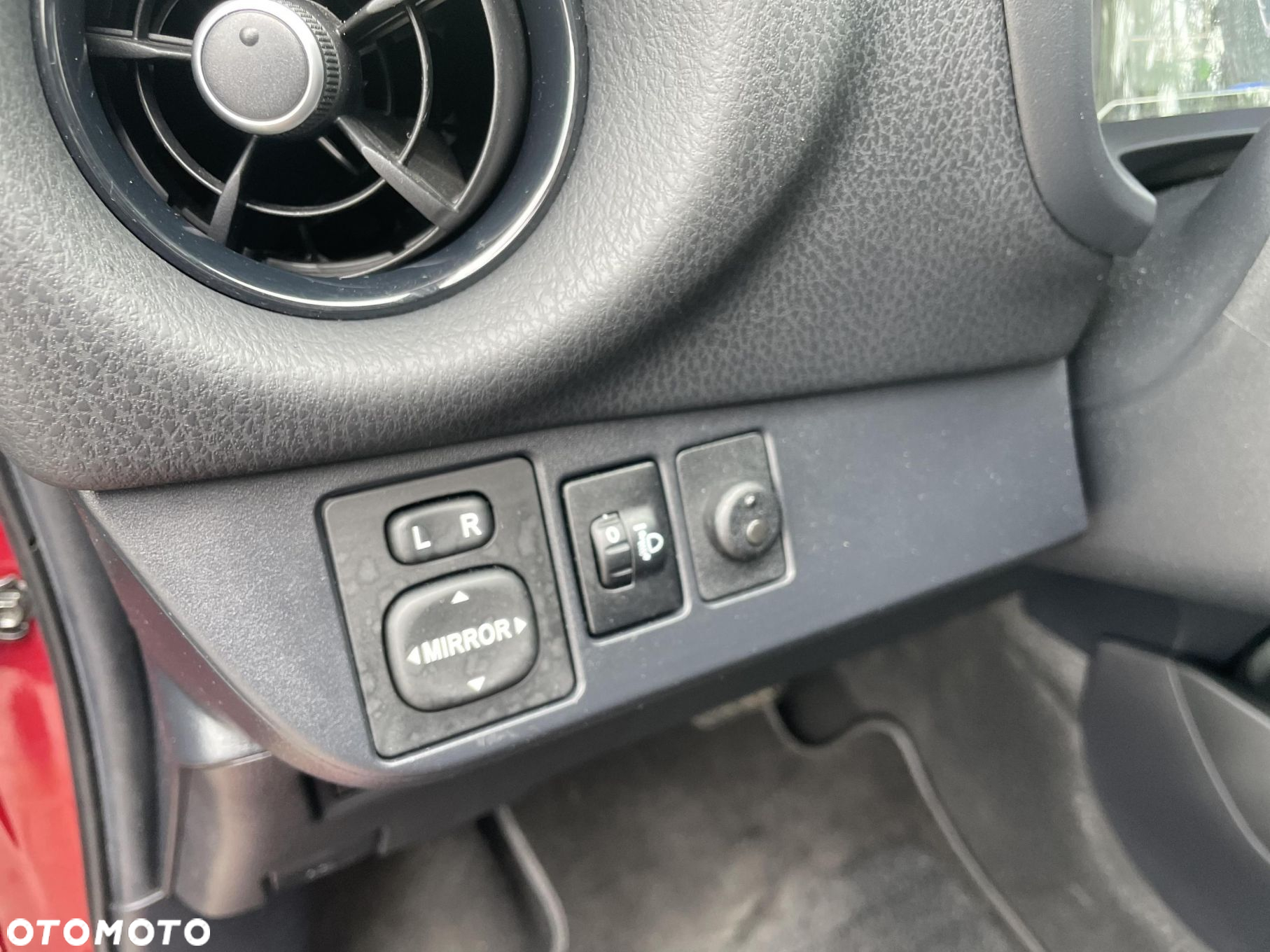 Toyota Yaris - 13