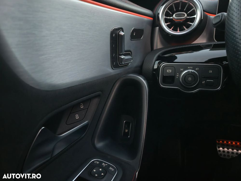 Mercedes-Benz CLA 200 7G-DCT AMG Line Advanced Plus - 23