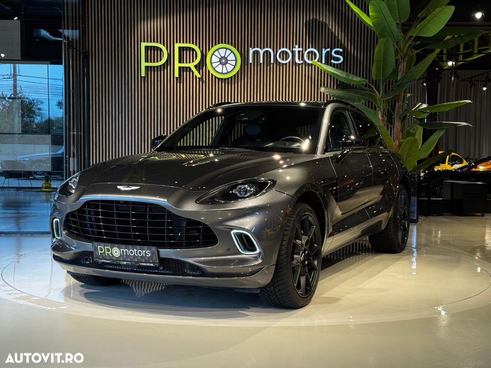 Aston Martin DBX - 3