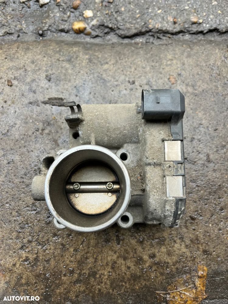 Clapeta acceleratie Ford Fiesta MK6 benzina 2011 - 2