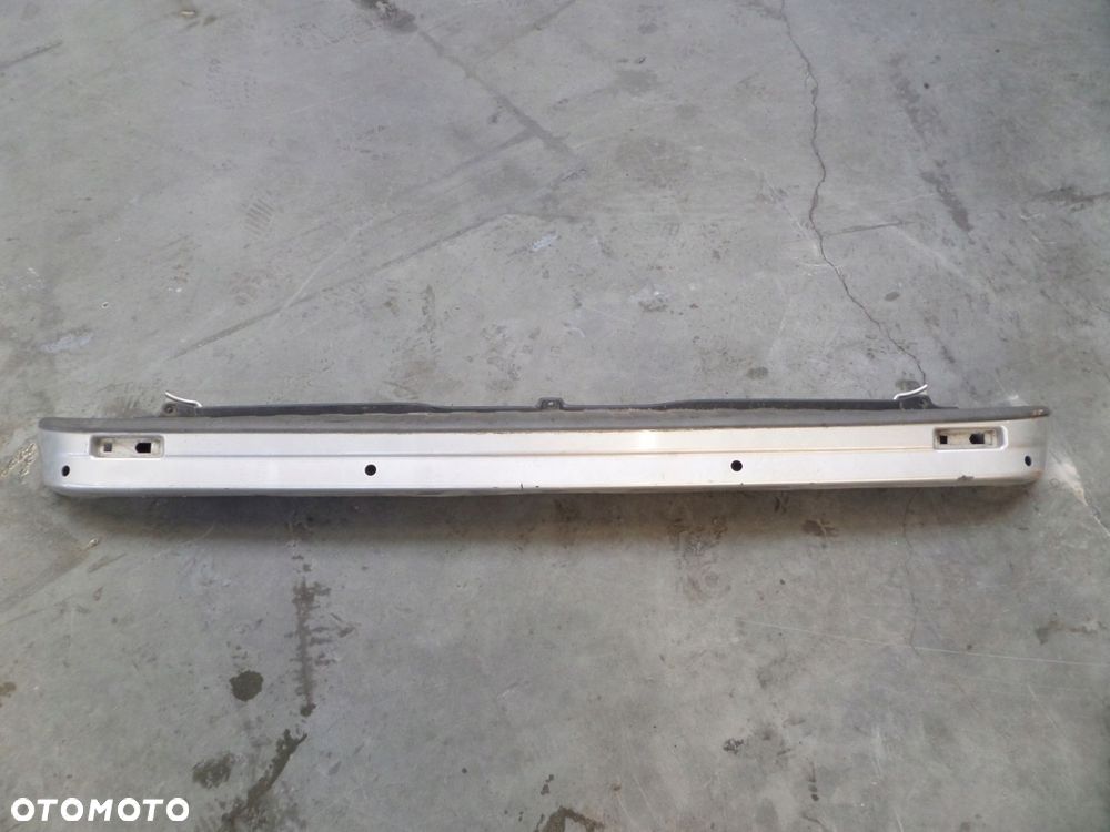 zderzak tył trafic iii vivaro b 4x pdc 850106047r - 1