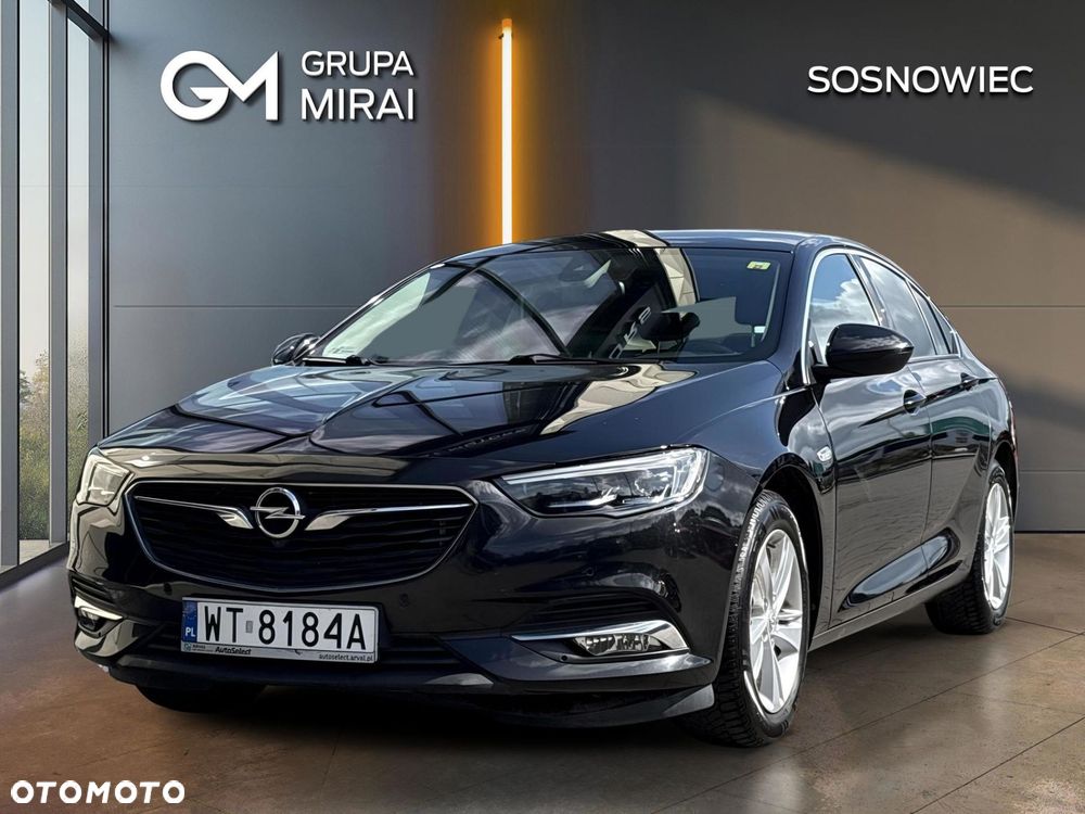 Opel Insignia - 1