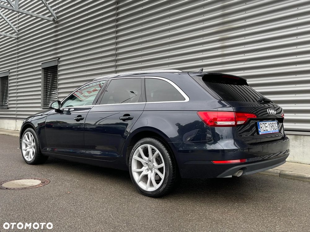 Audi A4 Avant - 2