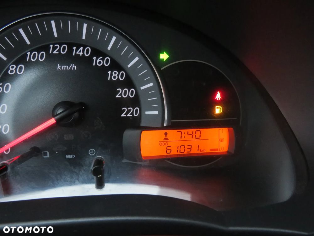 Nissan Micra 1.2 N-TEC - 12