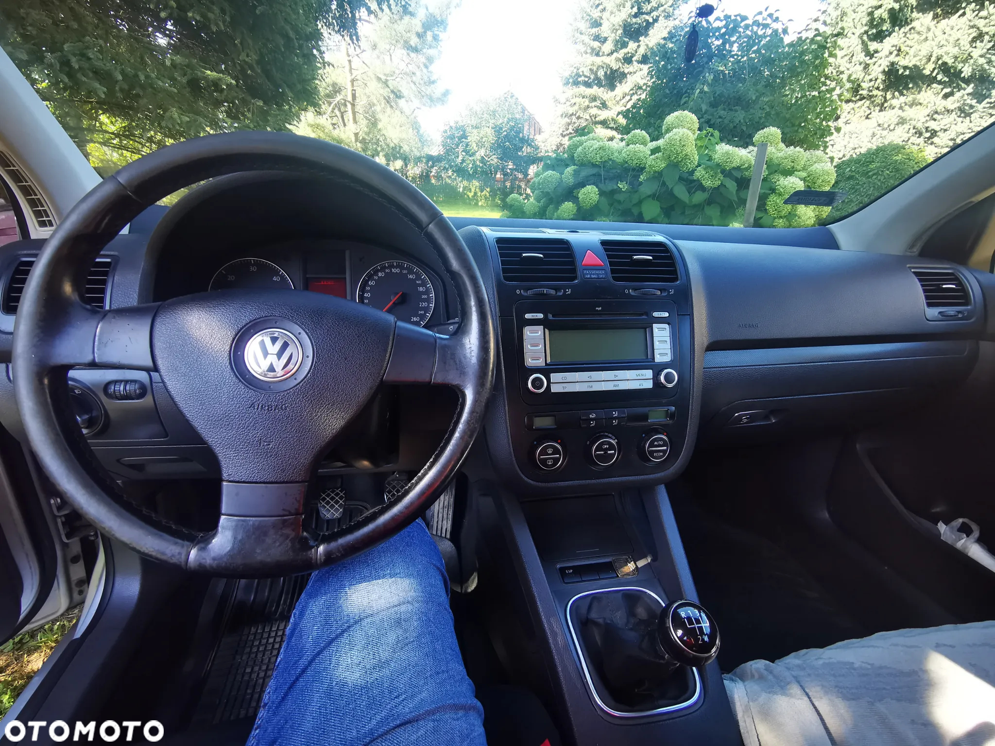 Volkswagen Golf - 2