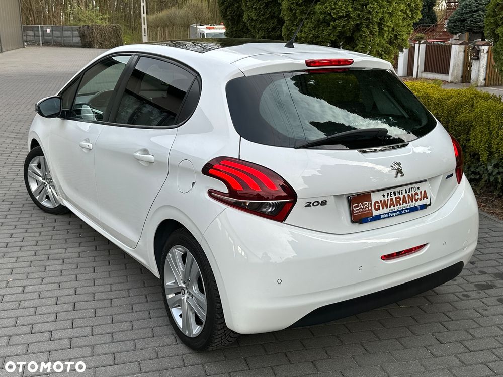 Peugeot 208 - 14