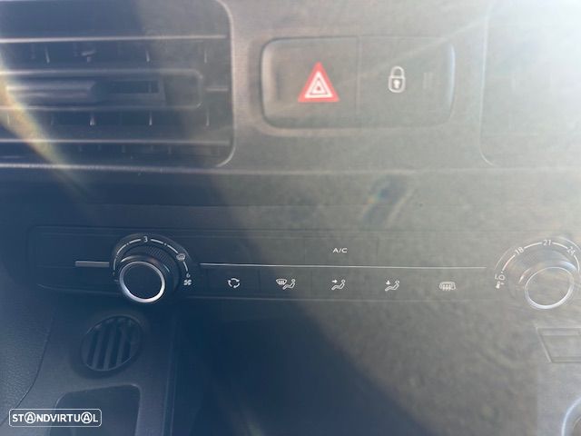 Toyota PROACE CITY 3 LUG. - 14