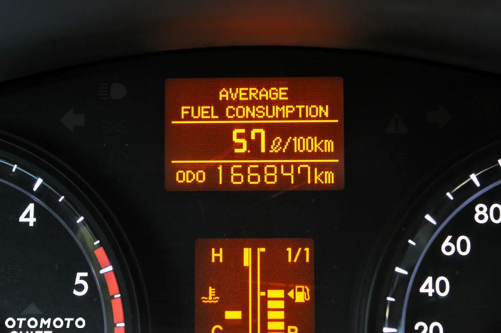 Toyota Avensis 2.0 D-4D Sol - 39