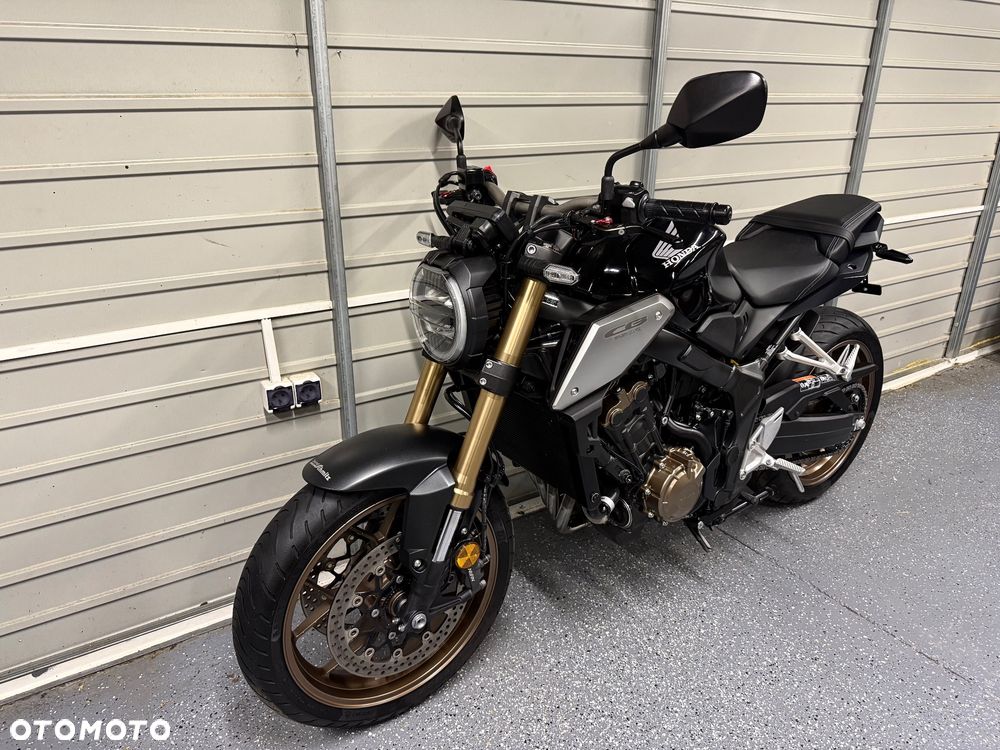 Honda CB - 9
