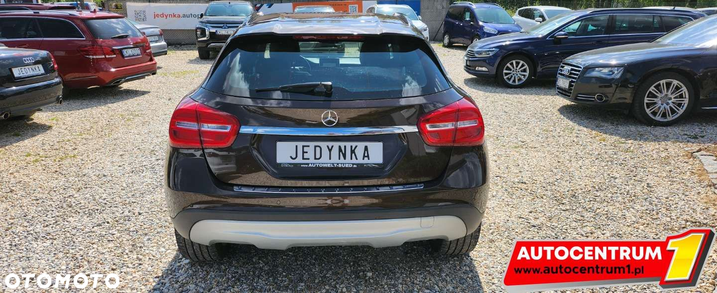 Mercedes-Benz GLA - 5