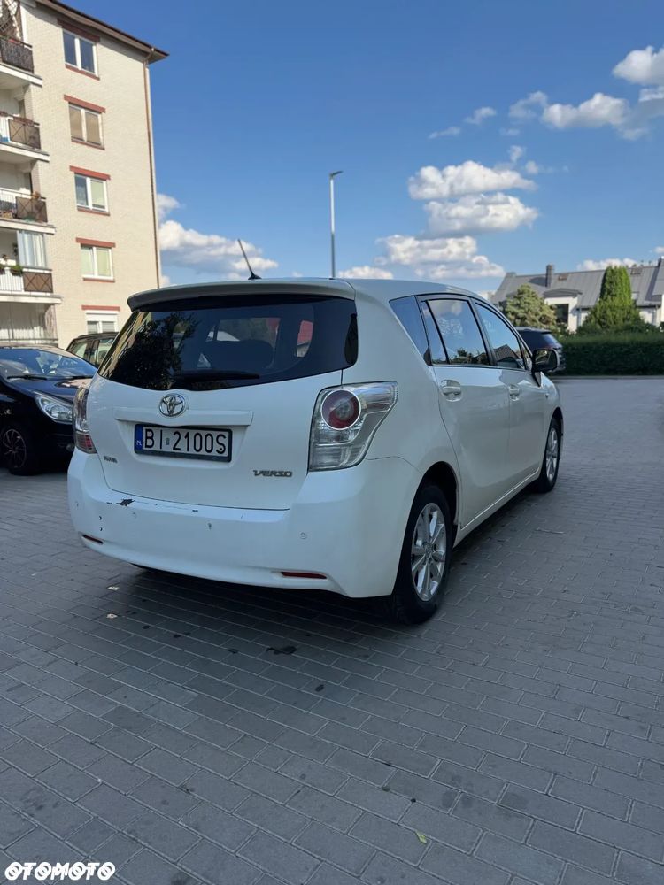 Toyota Verso 2.0 D-4D - 3