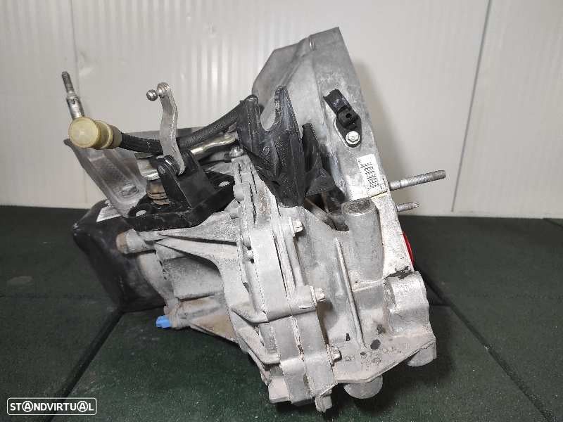 CAIXA DE VELOCIDADES RENAULT CLIO III AUTHENTIQUE - 4