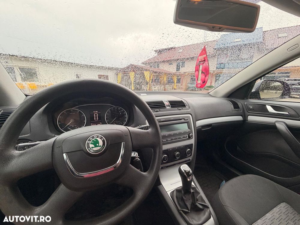 Skoda Octavia 1.2 TSI ELEGANCE - 8