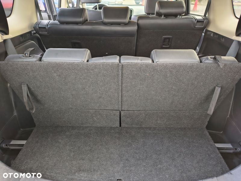 Mitsubishi Outlander - 24