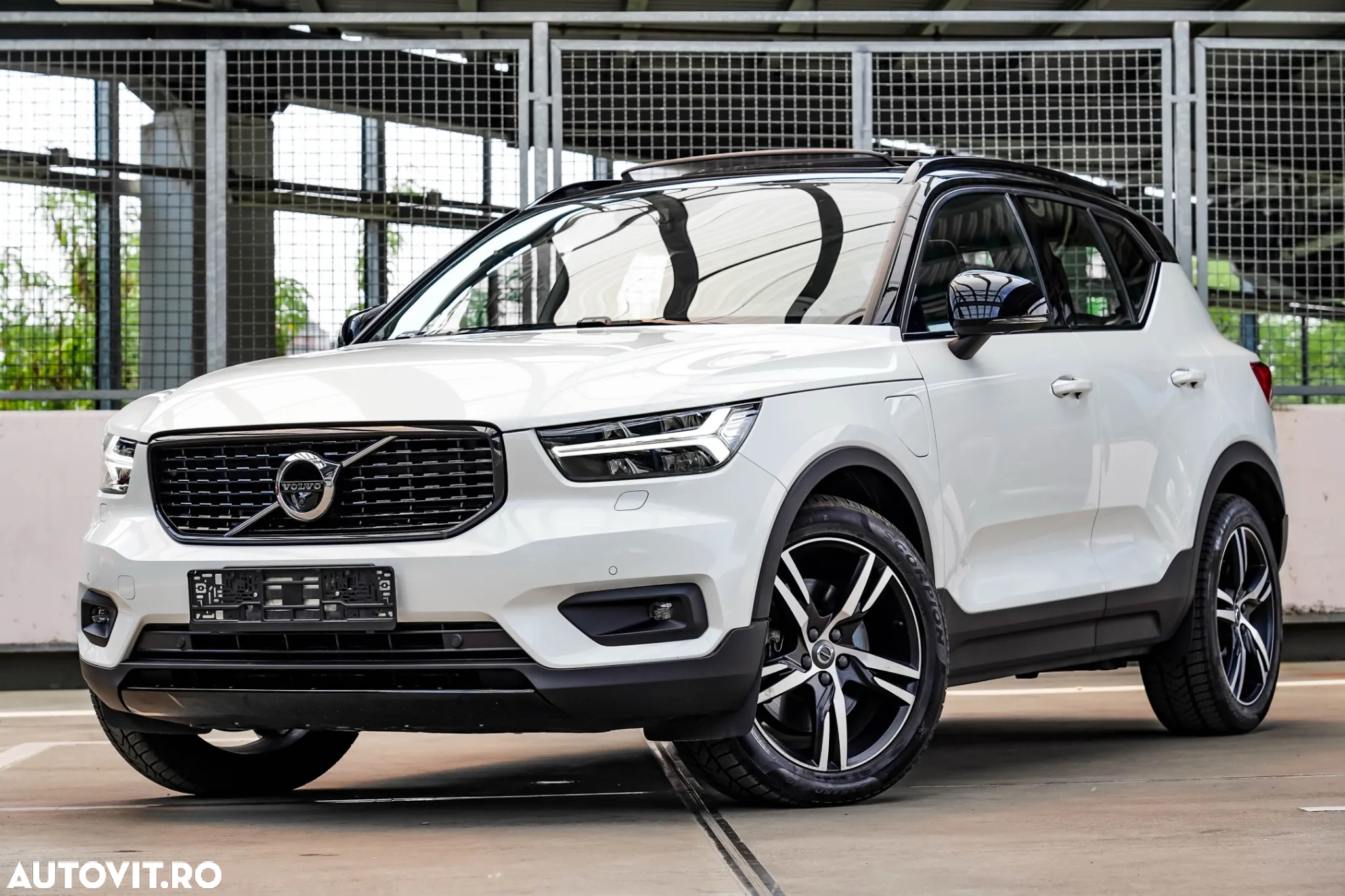 Volvo XC 40 Recharge T5 Twin Engine AT7 R-Design - 7