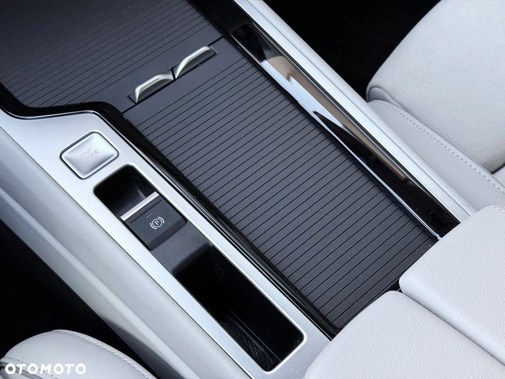 Volkswagen Passat 2.0 TDI EVO Elegance DSG - 24
