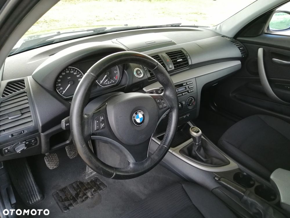 BMW Seria 1 - 19