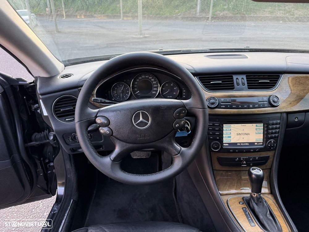Mercedes-Benz CLS 320 - 10