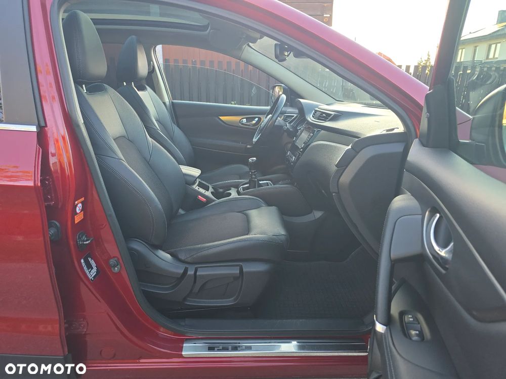 Nissan Qashqai 1.6 DIG-T Tekna+ - 38