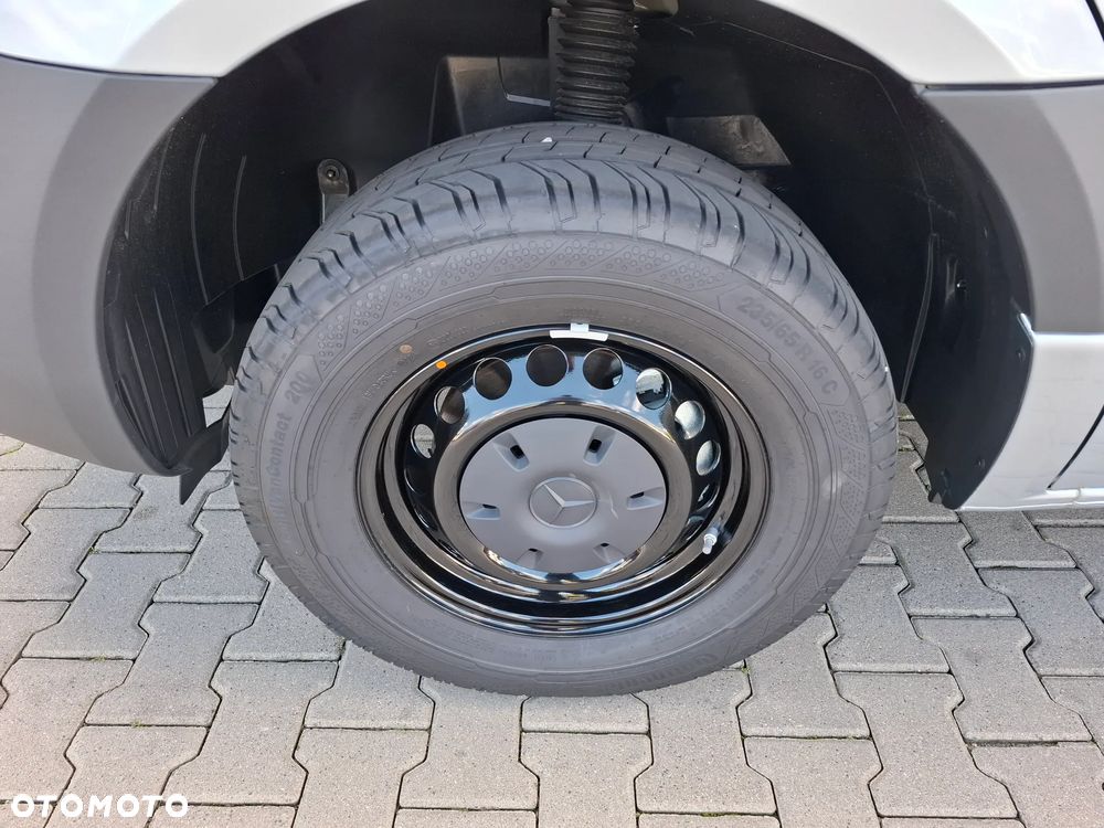 Mercedes-Benz Sprinter 317 CDI Furgon PRO długi 4325 mm L3H2 - 14