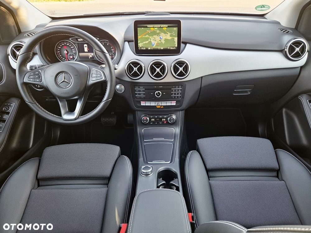 Mercedes-Benz Klasa B 250 7G-DCT Edition - 39