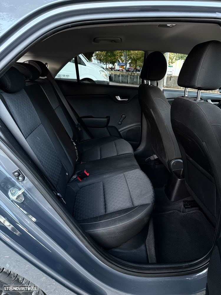 Kia Rio 1.2 CVVT Urban - 12
