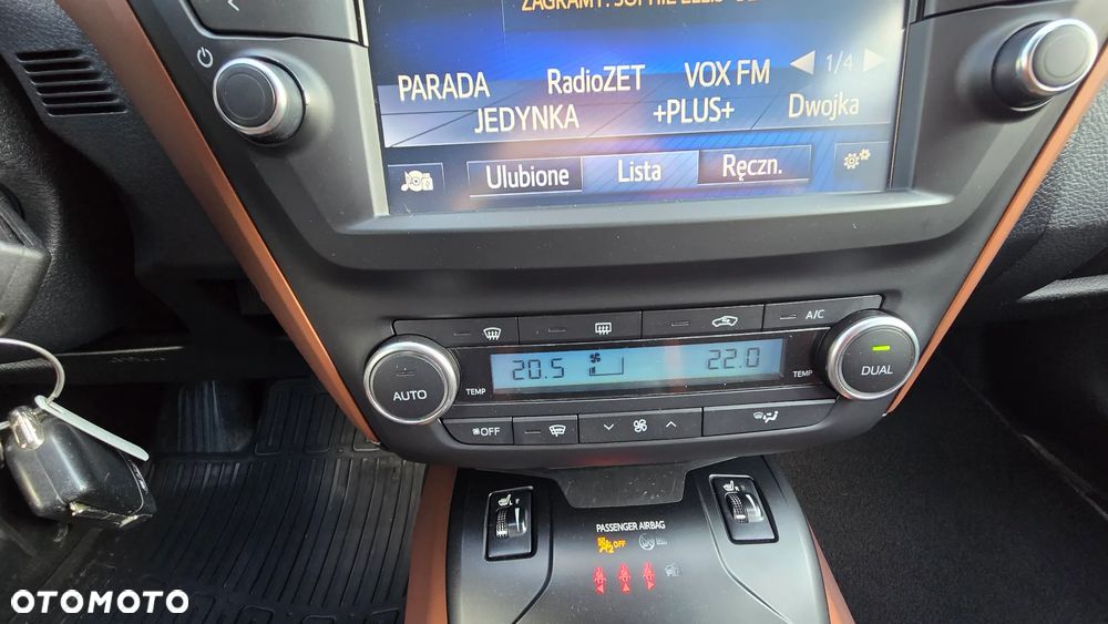 Toyota Avensis - 37