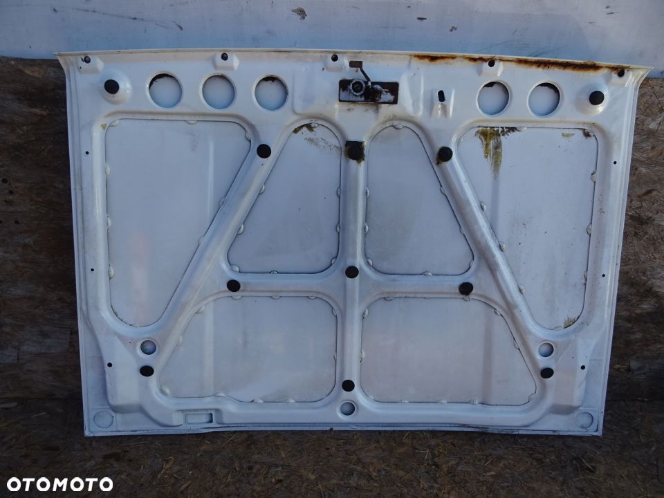 MASKA POKRYWA SILNIKA ISUZU TROOPER 2.0 - 4