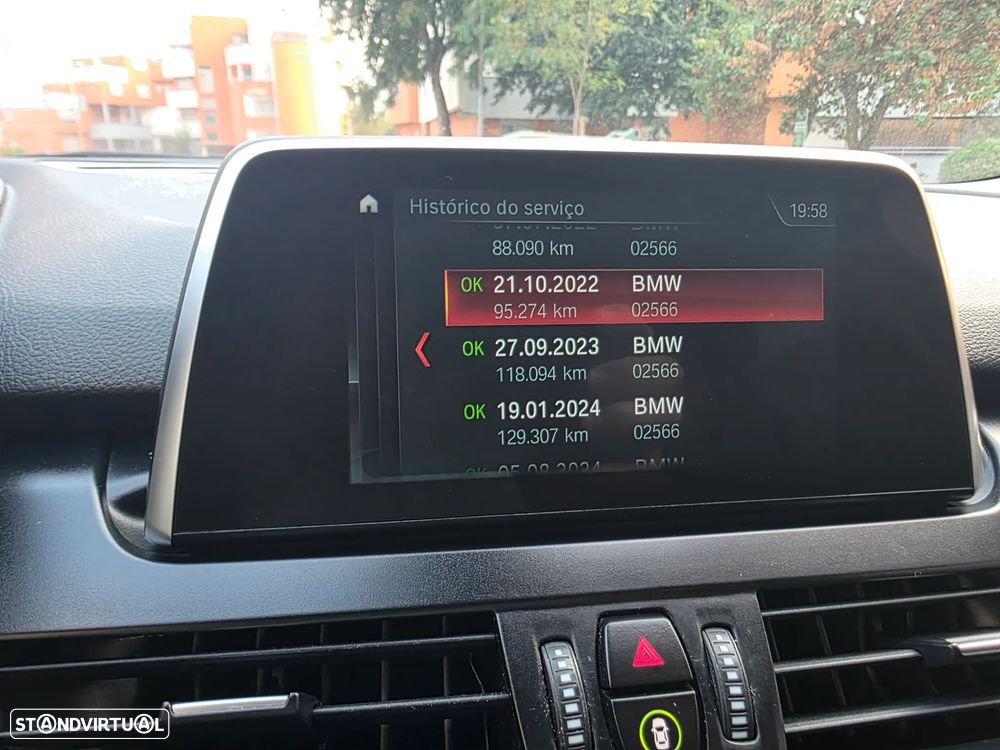 BMW 216 Active Tourer d Line Luxury - 27