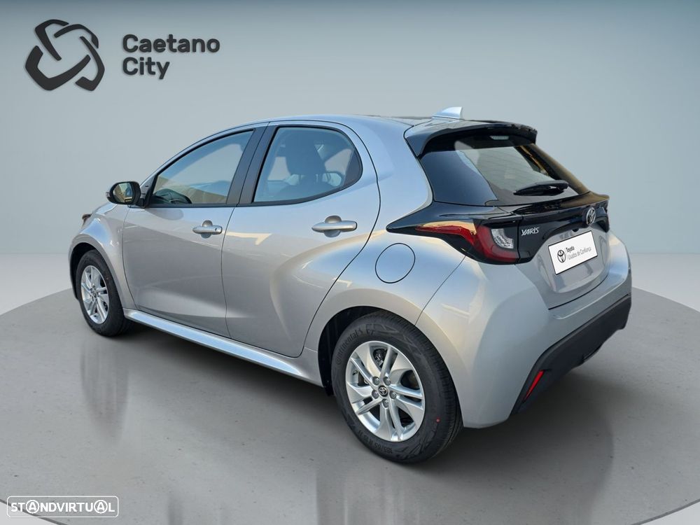 Toyota Yaris - 10