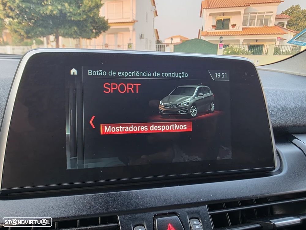 BMW 216 Active Tourer d Line Luxury - 23