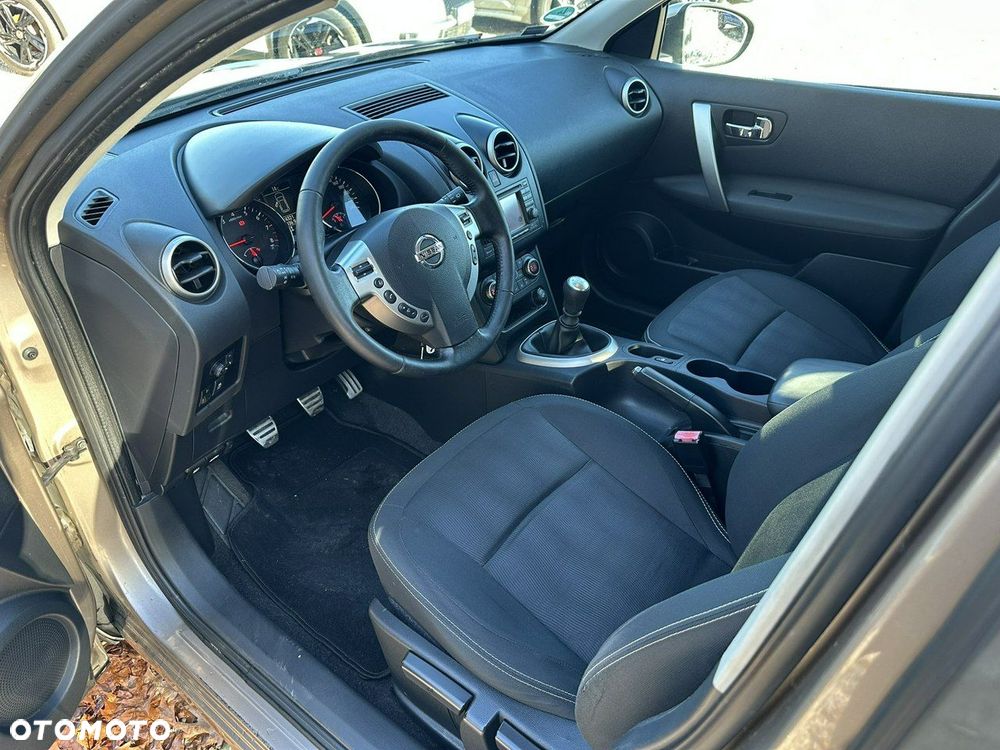 Nissan Qashqai - 12