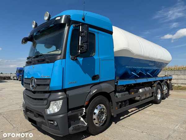 Mercedes-Benz Actros Spitzer Kompresor Wydmuch do paszy