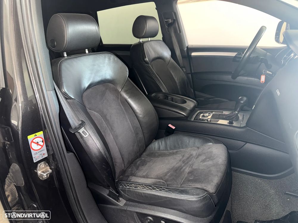 Audi Q7 3.0 TDi Sport Tiptronic - 6