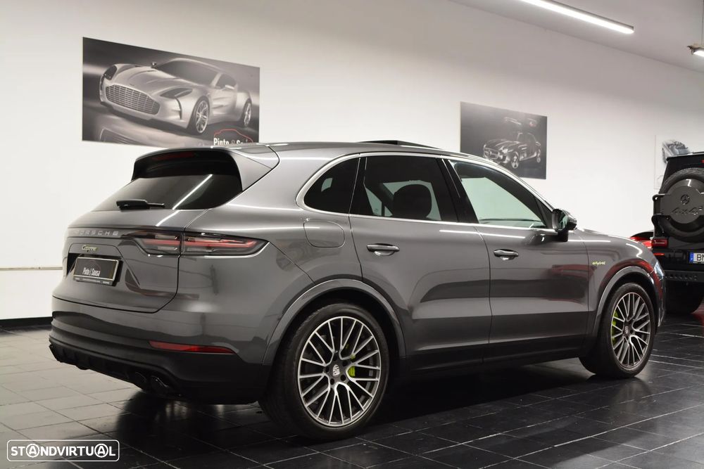 Porsche Cayenne E-Hybrid - 12
