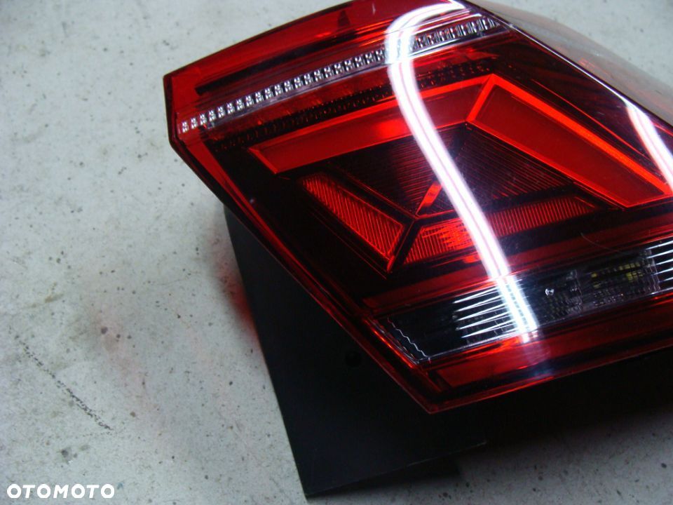 VW TIGUAN 2 IQ  LAMPA PRAWA TYŁ LED 5NA945208H - 2