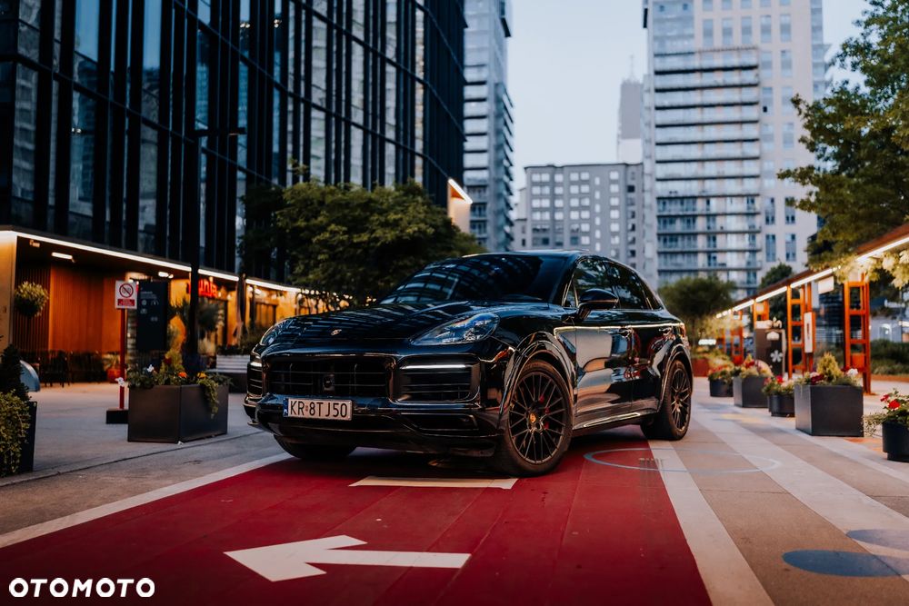 Porsche Cayenne GTS - 18