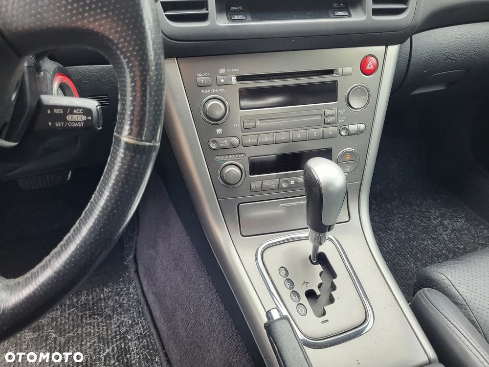 Subaru Legacy 2.5i AT - 16