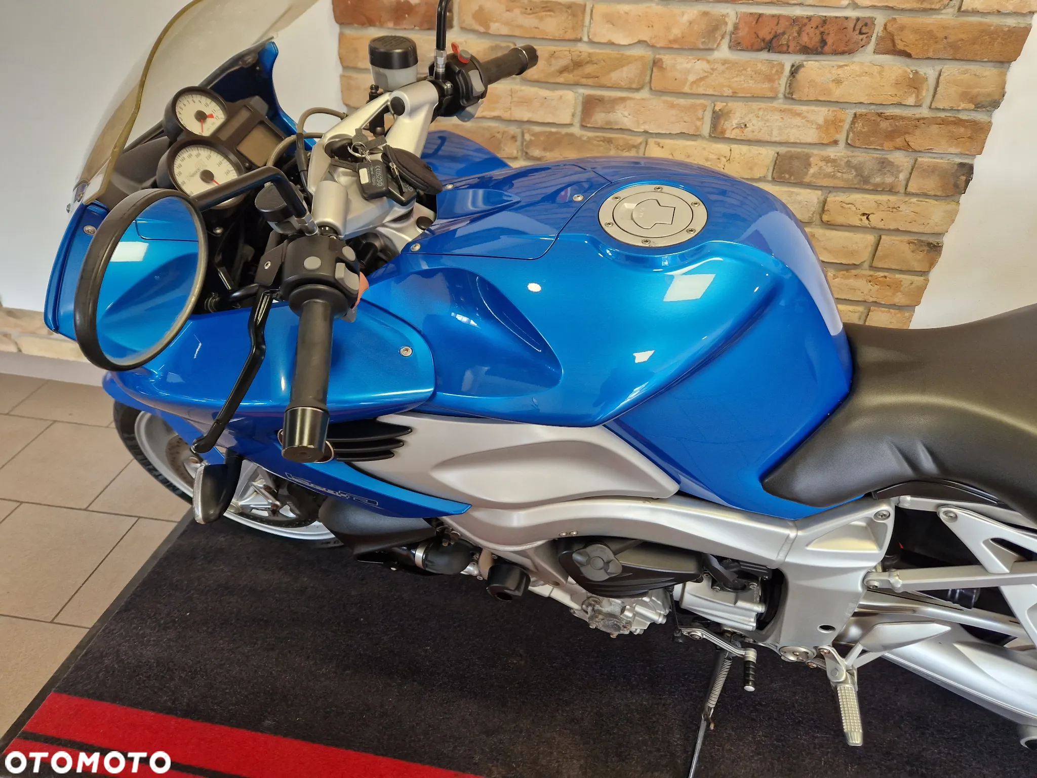 BMW K - 13